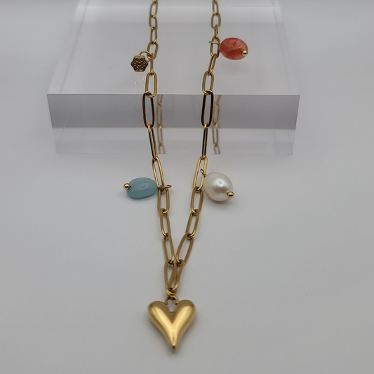 Queen of hearts necklace